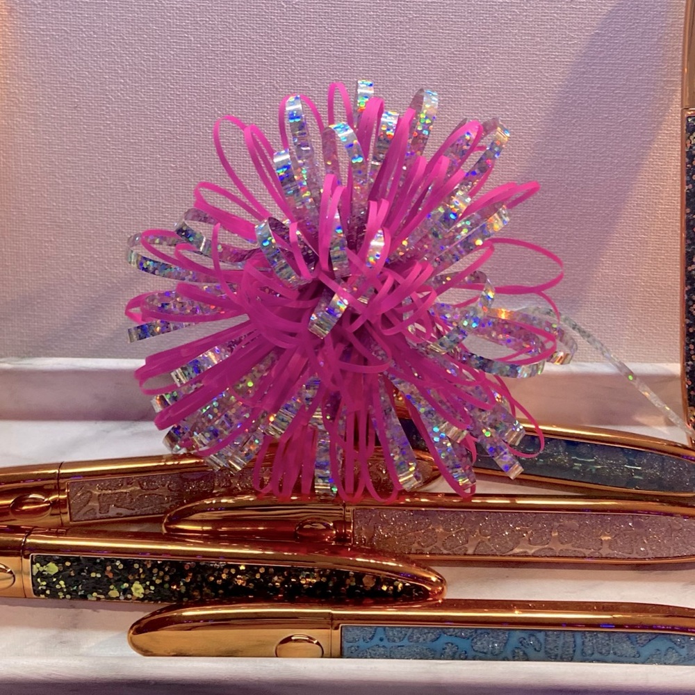 🦄MAGIC LASH GLUE PENS🦄